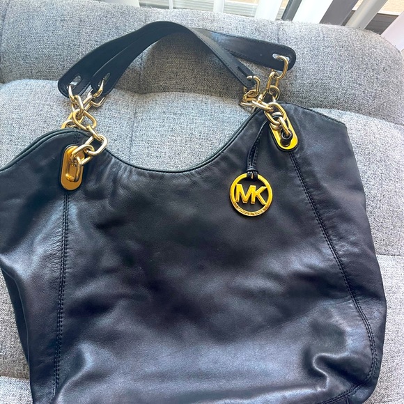 Black Michael Kors Handbag - Picture 1 of 3